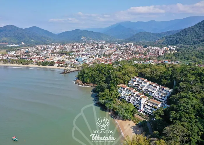 Frente pro MAR, com 2 Suítes, no centro de Ubatuba